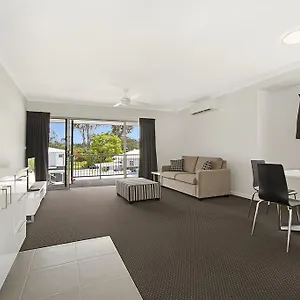 Luxury Cooroy