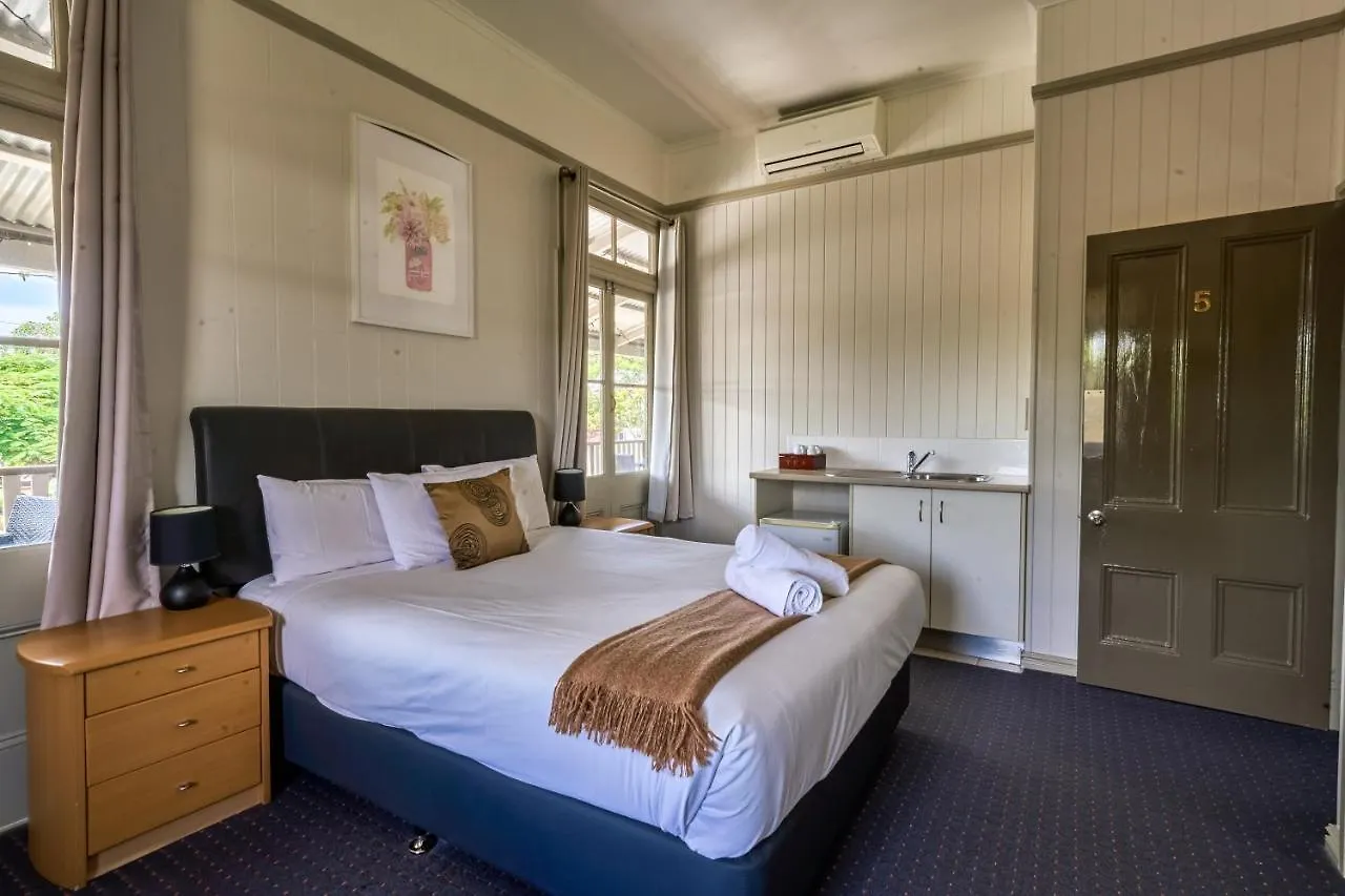 Yandina Hotel