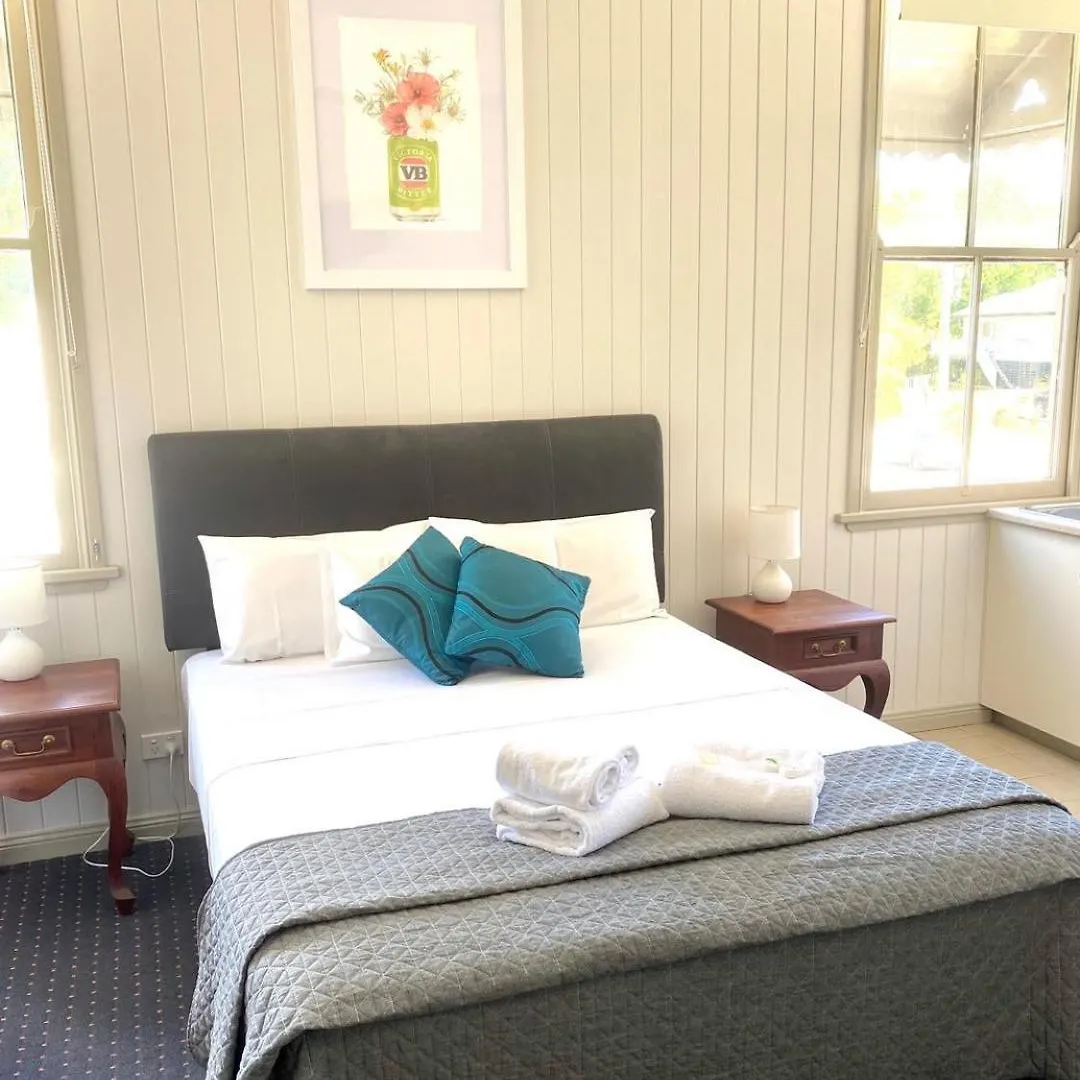 Yandina Hotel