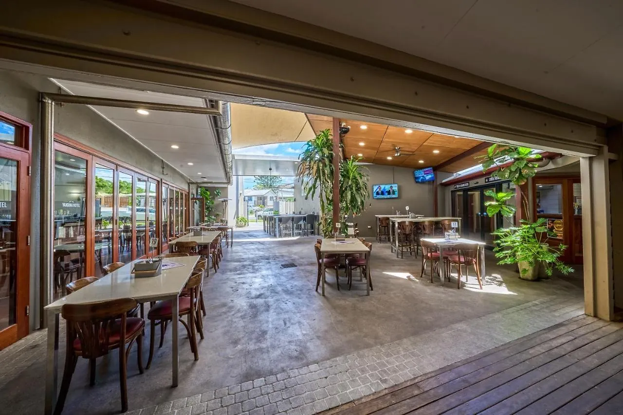 Yandina Hotel 2*,