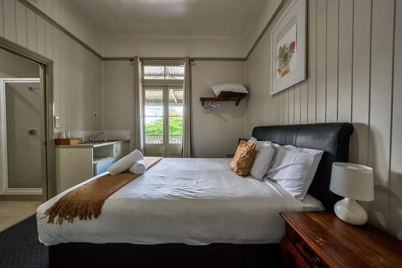 Yandina Hotel